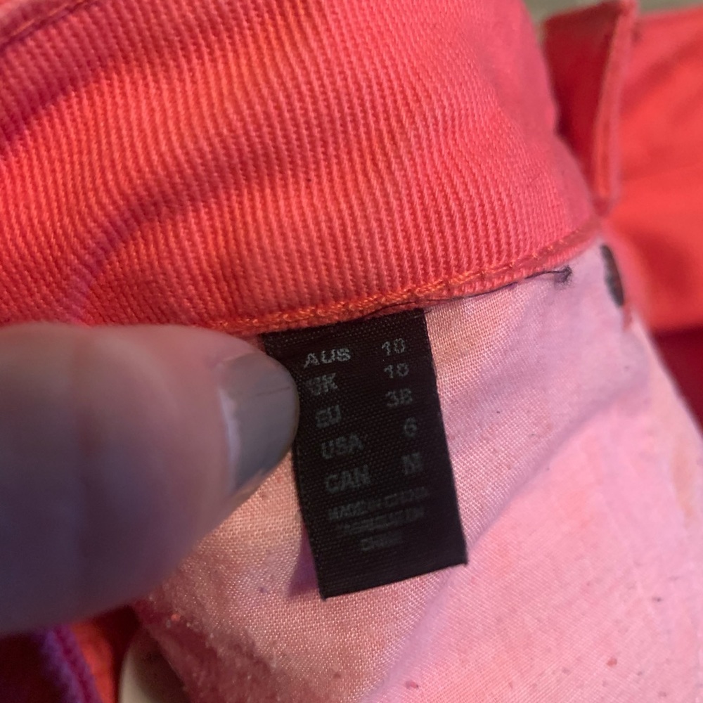 Insight shorts - Picture 2 of 3